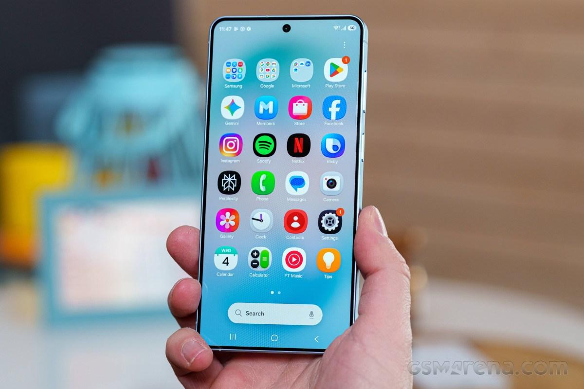 Samsung Galaxy S27+ May Lose UWB Connectivity, Leak Suggests